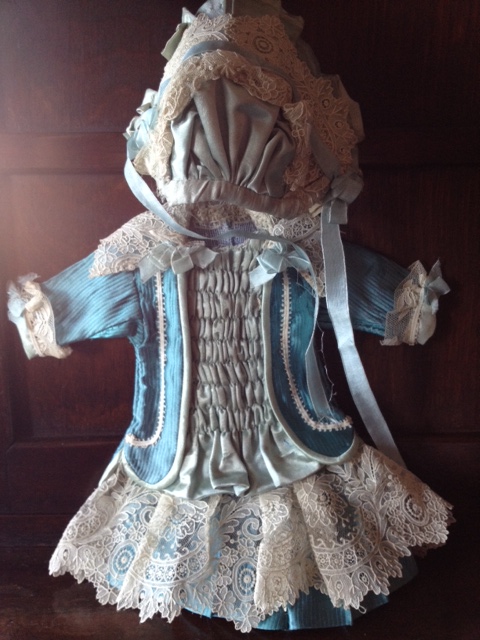 dress and bonnet c33ѡβ