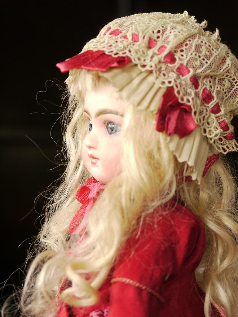 Silk Dress,Bonnet for small bebeβ